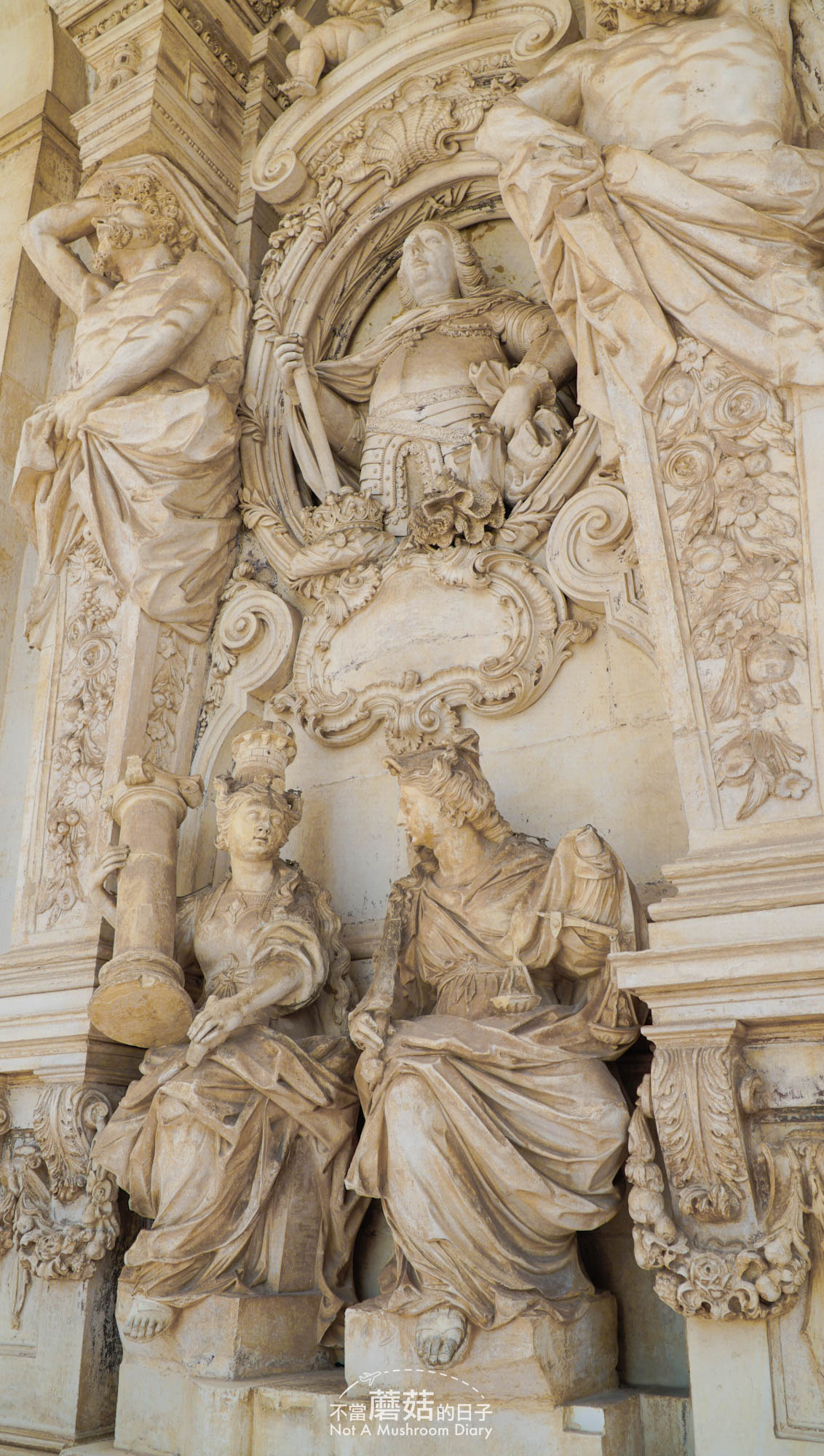 科英布拉 大學 一日遊 導覽 購票 景點 推薦 交通 自駕 喬安娜圖書館 最美圖書館 Joanina Library