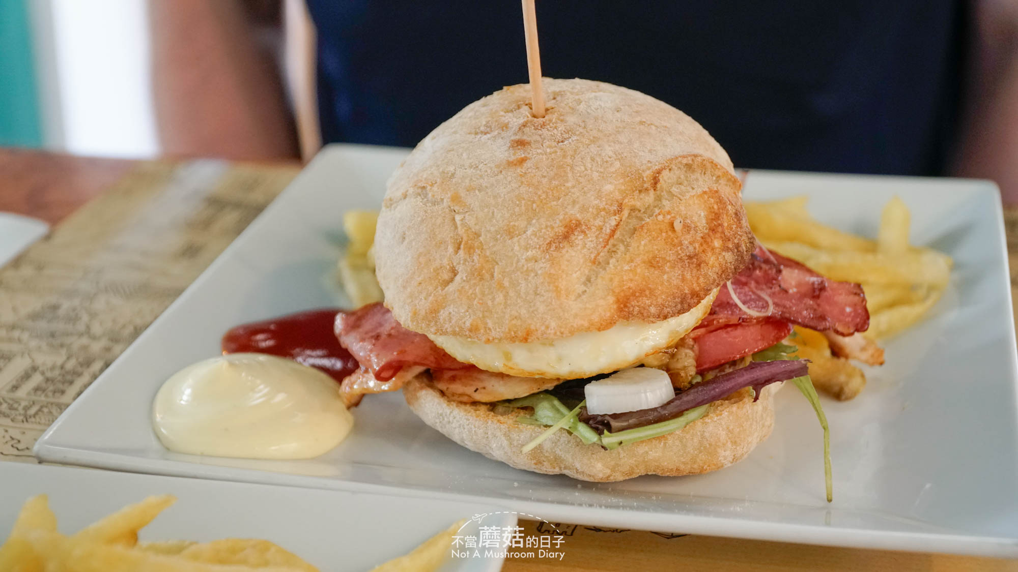 里斯本 葡萄牙 餐廳 必吃 推薦 景點 O Prego 豬扒包 大蒜牛排三明治 Prego Bifanas